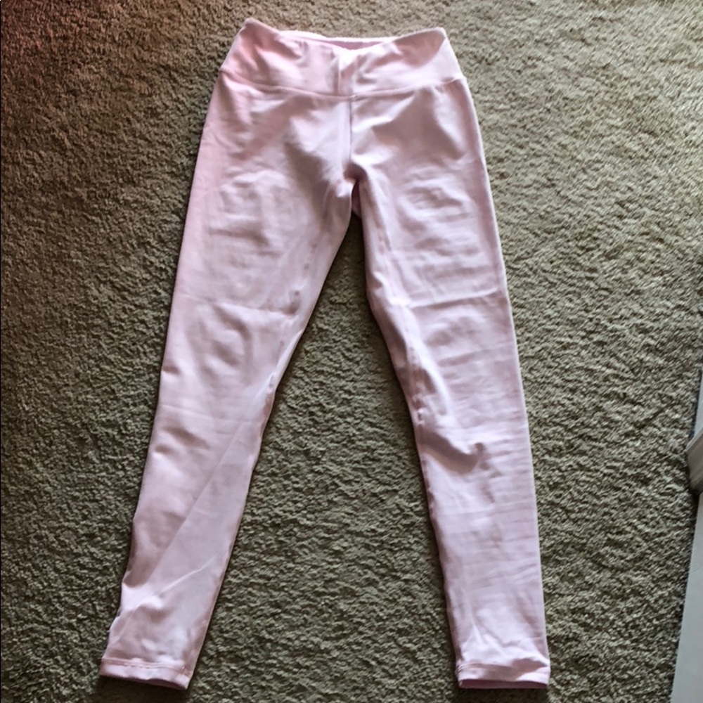 gymshark dreamy legging! XS in chalk pink!
